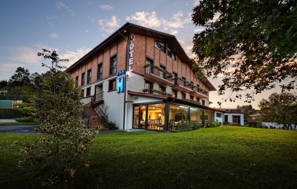 Hotel Atalaia Irun Exterior foto